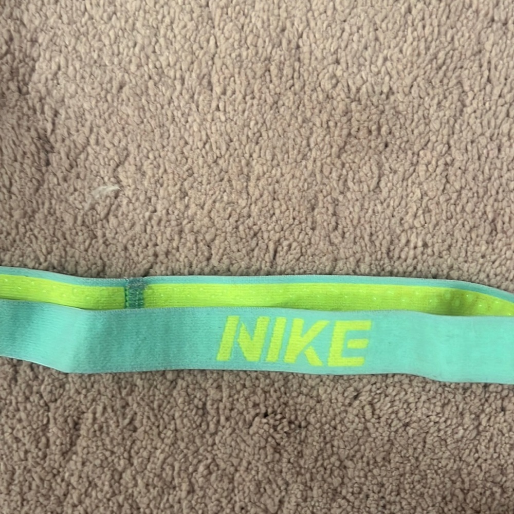 nike headband